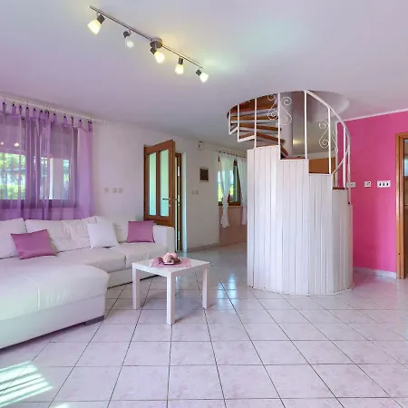 Nikolina - Roj412 By Interhome *