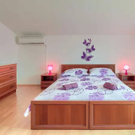 Holiday home Nikolina - Roj412 By Interhome
